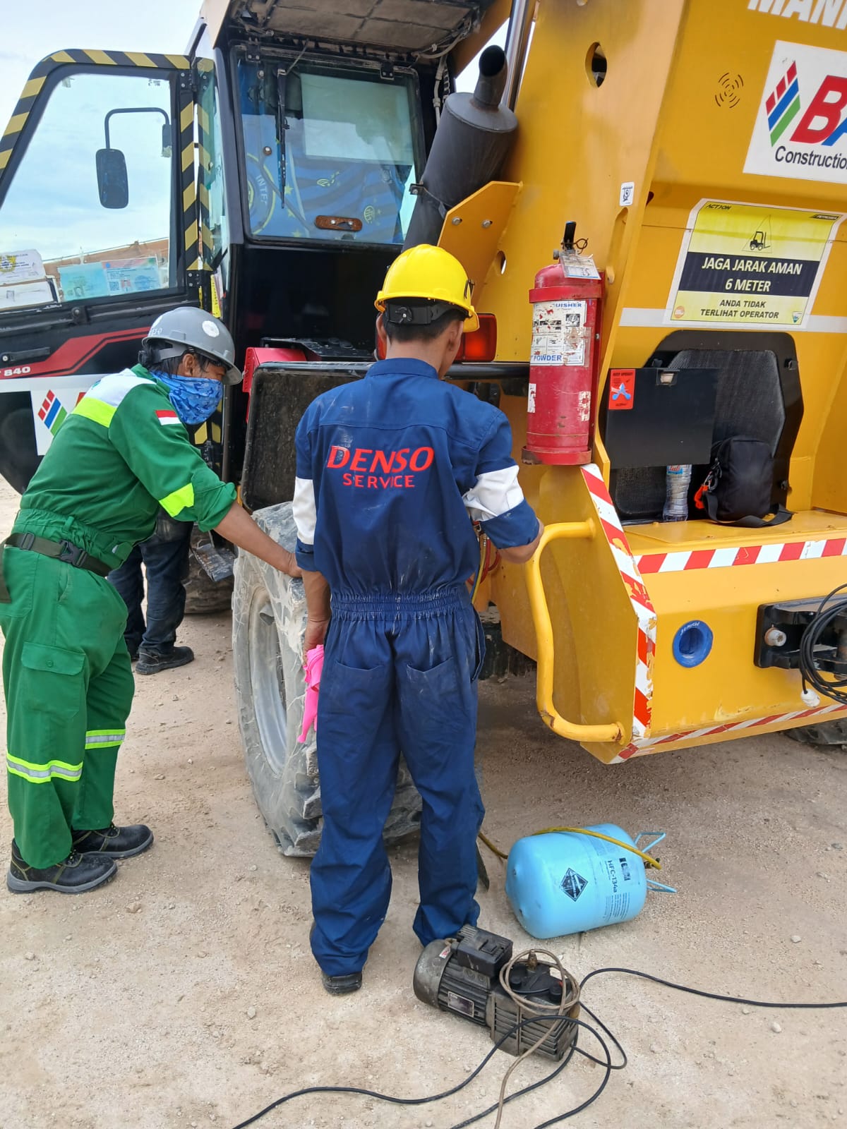 WhatsApp Image 2024-12-08 at 18.52