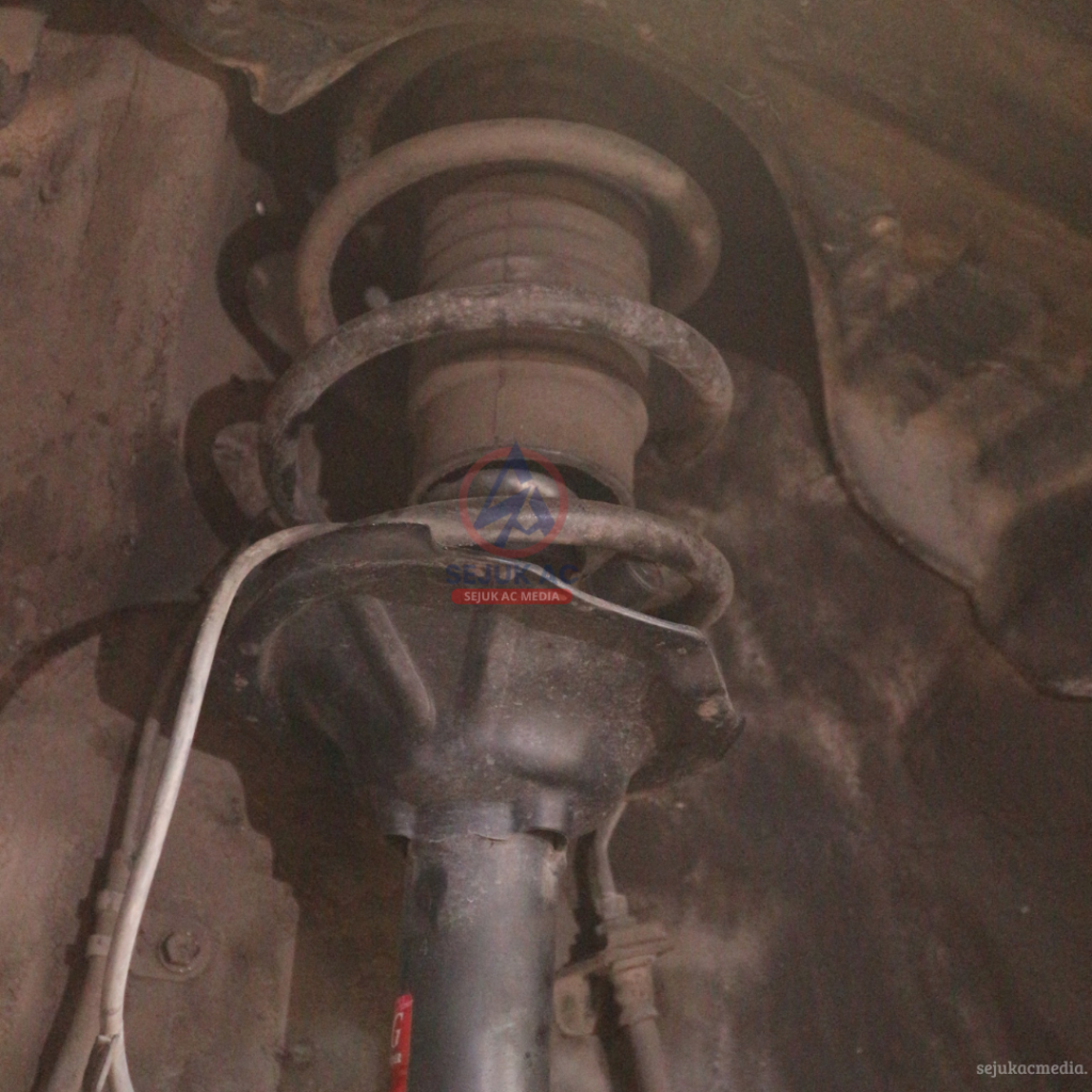 Shockbreaker mobil bocor