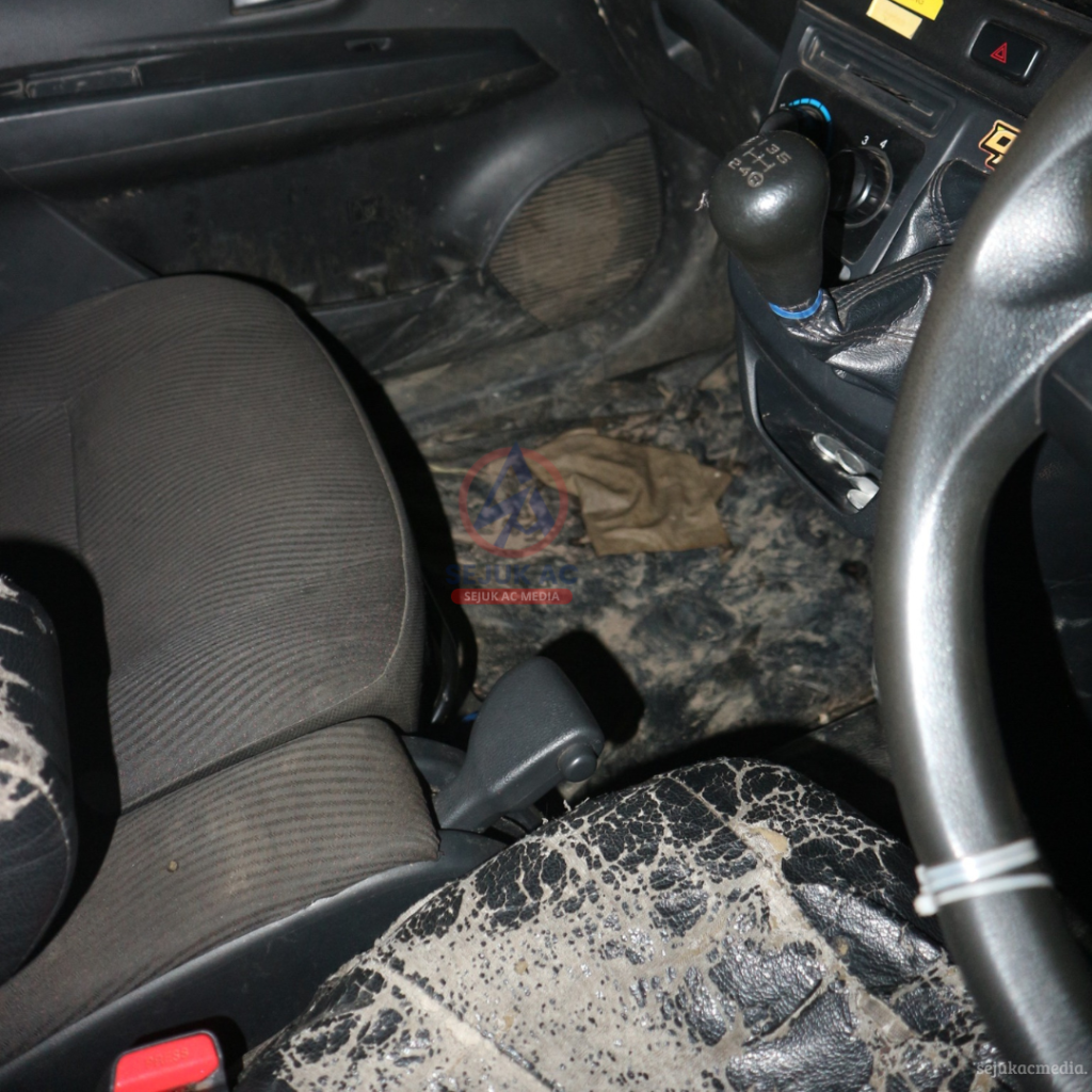 Risiko Mobil Menerobos Banjir