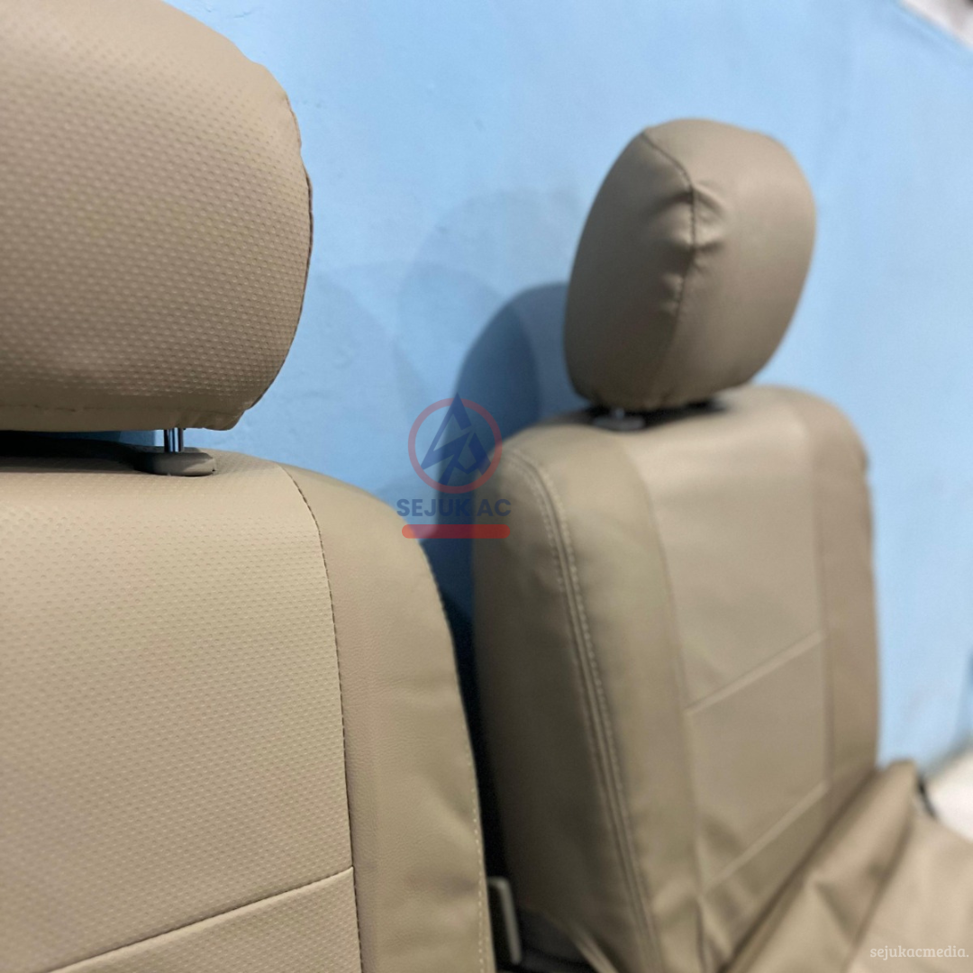 Jok Mobil Pudar