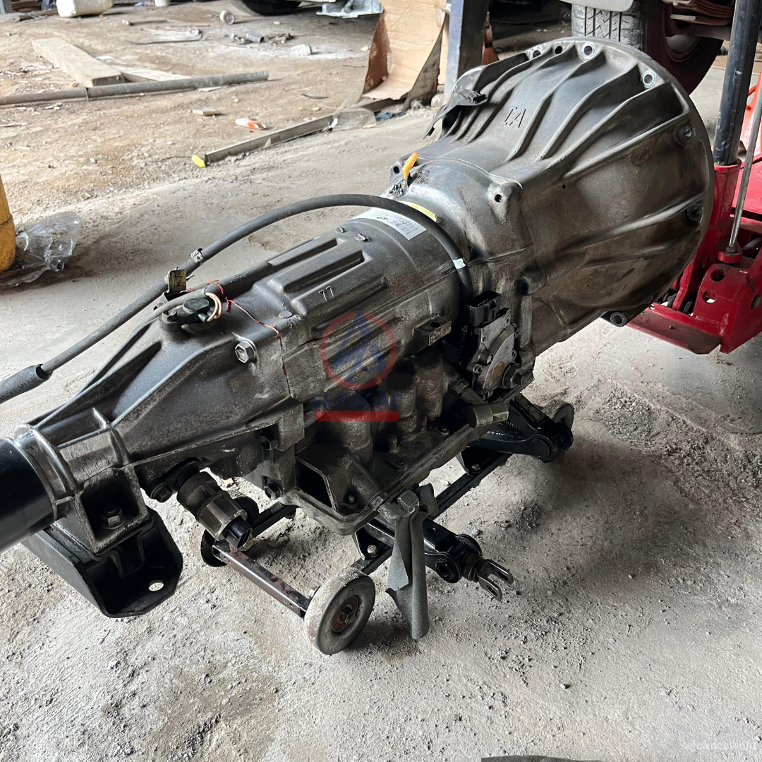 Transmisi manual berbunyi kasar