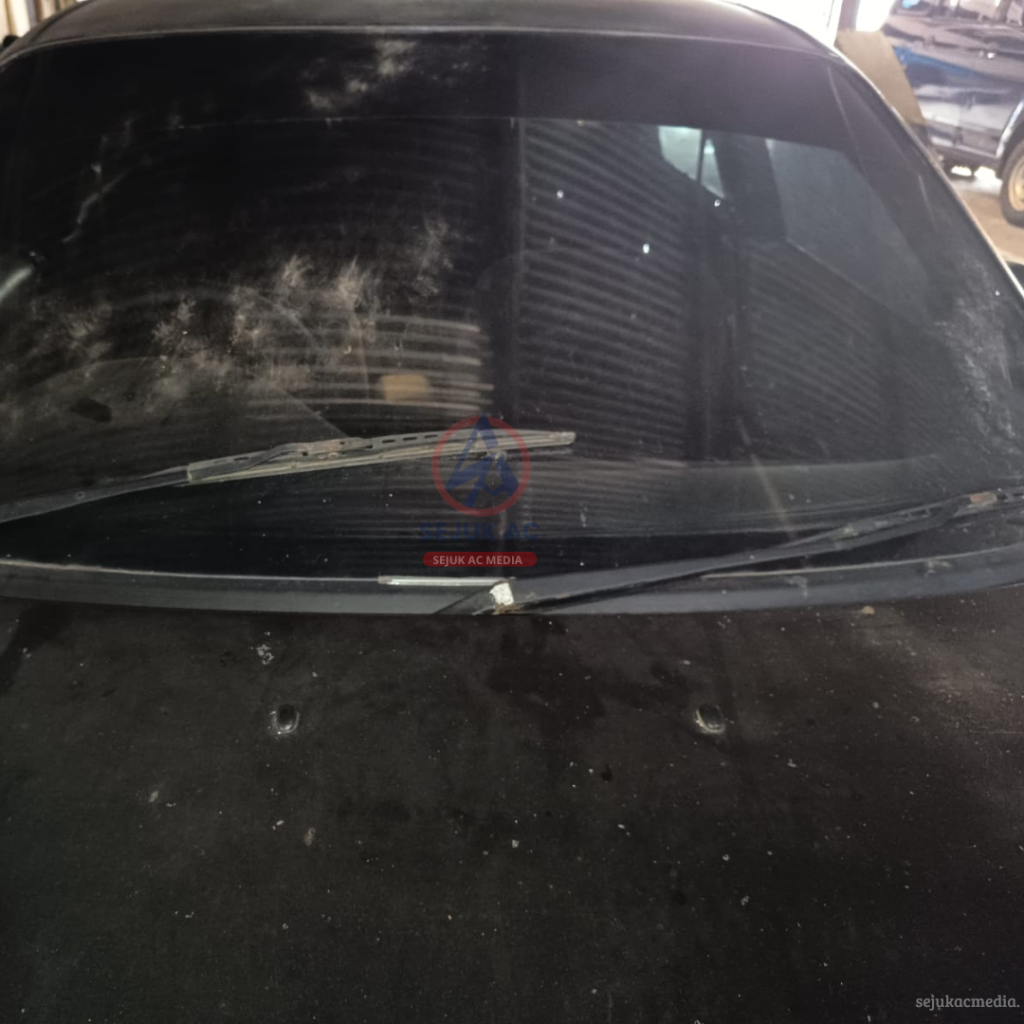 Wiper Seret di Kaca Mobil